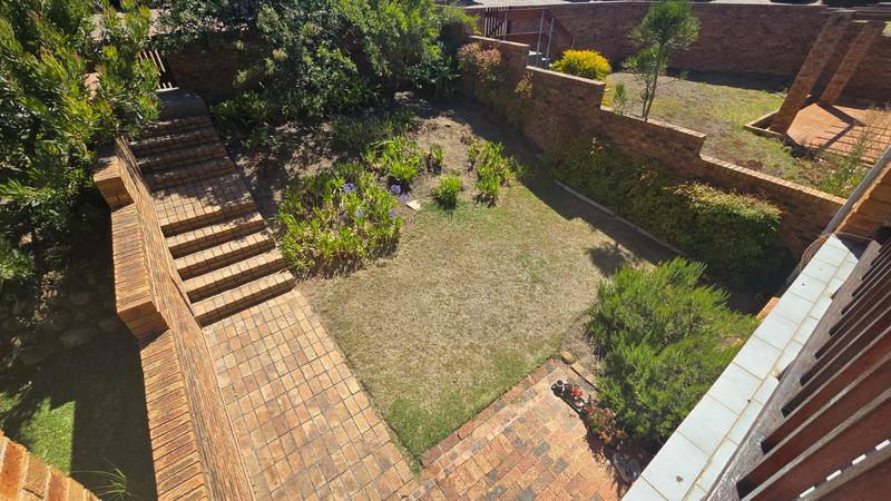 3 Bedroom Property for Sale in Die Wingerd Western Cape